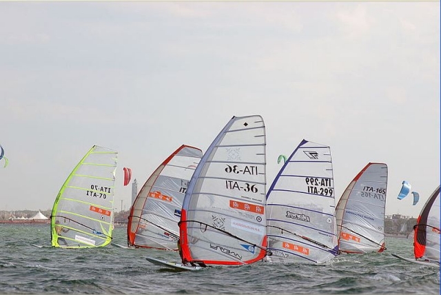 Adriatico Wind Club - Disfruta del Wind Jet 
